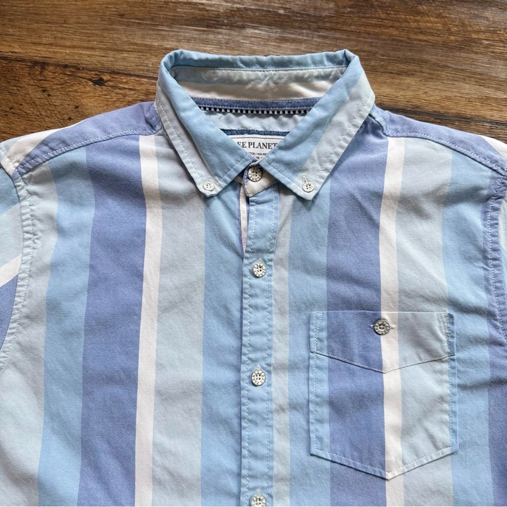 Free Planet Men’s Medium Striped Short Sleeve Button Up Shirt NYC Malibu